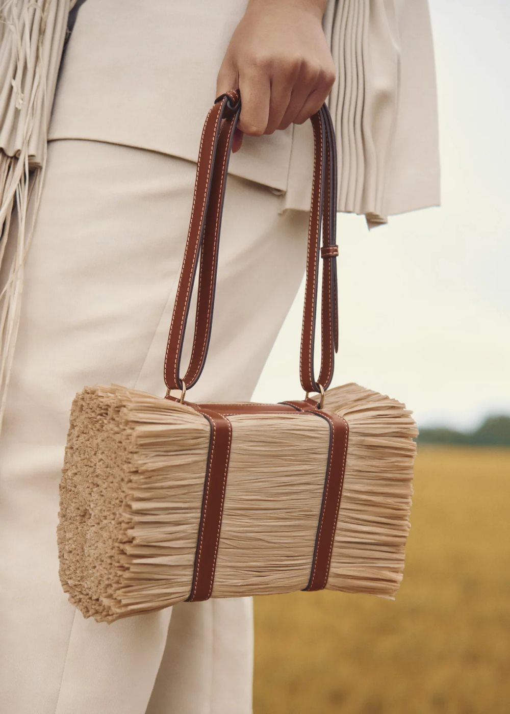 Beige Polene Paï Shoulder Bags | CANADA YBX819